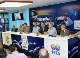 Evandro Carvalho é reeleito presidente da FPF