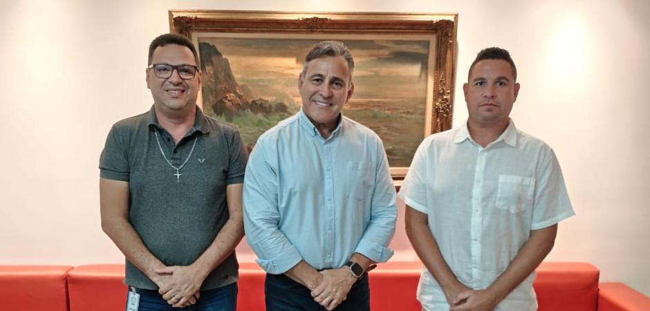 Novo presidente do Serrano visita FPF, apresenta diretoria e mira resgate do clube