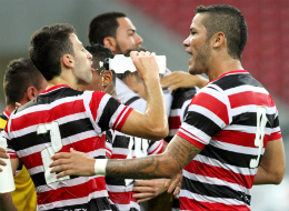 Com gol no final, Santa Cruz vence o Náutico