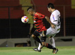 Sport ganha do Central e abre vantagem na liderança