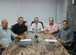 Prefeito de Limoeiro visita FPF