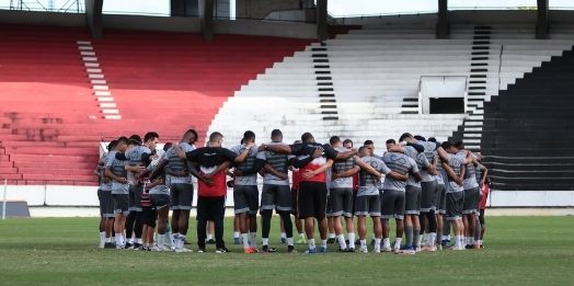 Em busca de encaminhar acesso, Santa Cruz recebe o Ituano