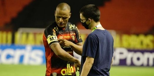 Sport homenageia Murilo Falcão antes de jogo contra o Palmeiras