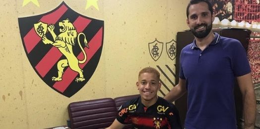 Sport acerta contrato profissional com meia Ferrugem até 2022