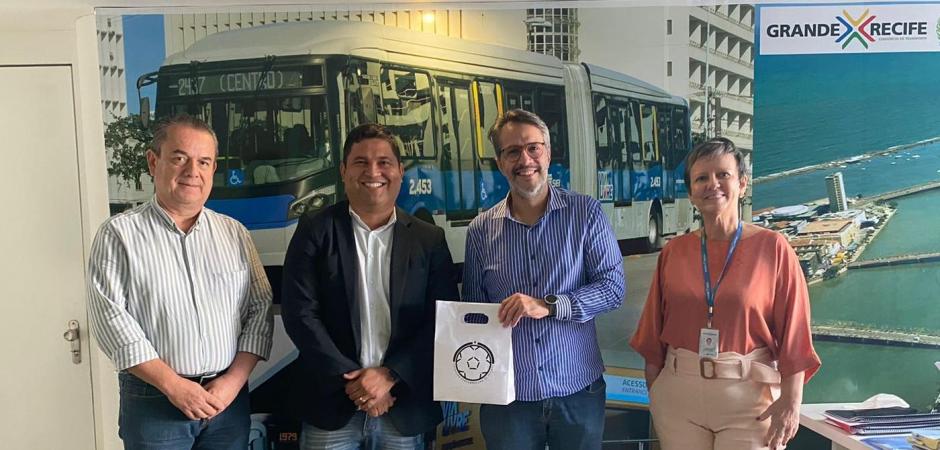 FPF articula parceria com Grande Recife Consórcio de Transporte
