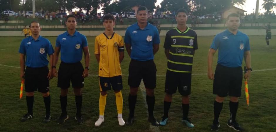 Retrô vence Caueiras pelo Campeonato Pernambucano Sub-17