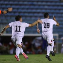 Santa Cruz empata com o Floresta e fica a um ponto do acesso à Série B