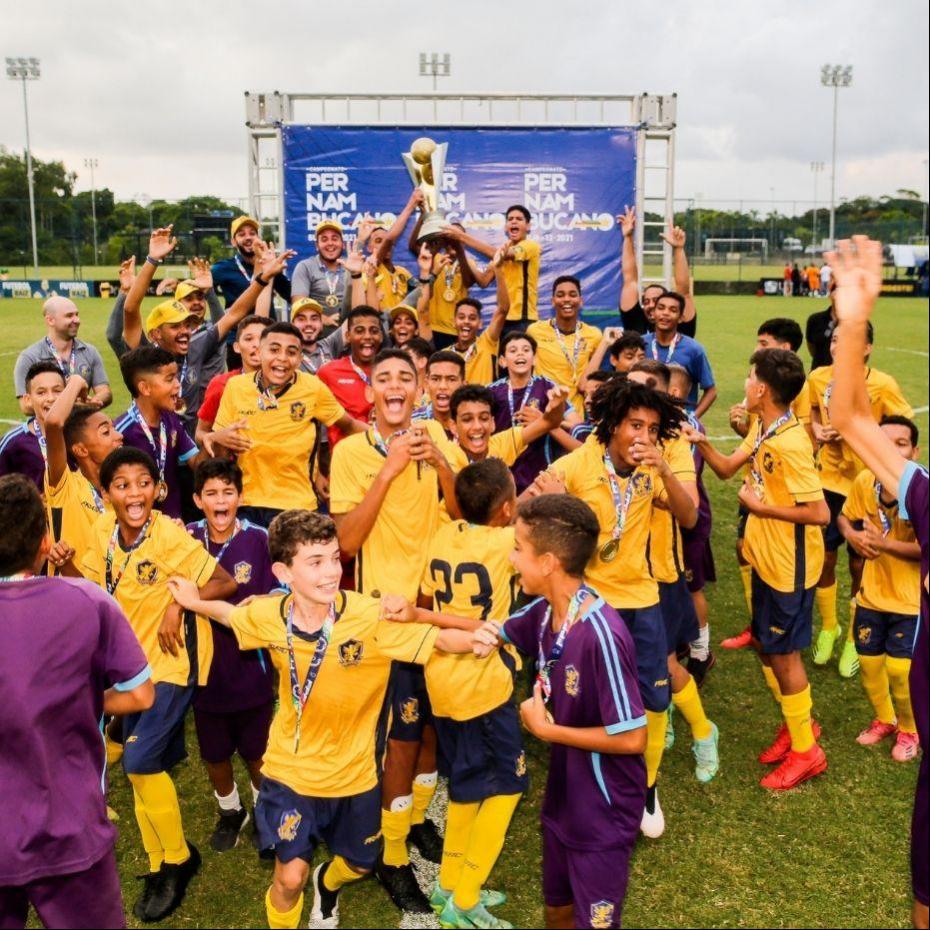 O Retrô sagrou-se campeão do Sub-13
