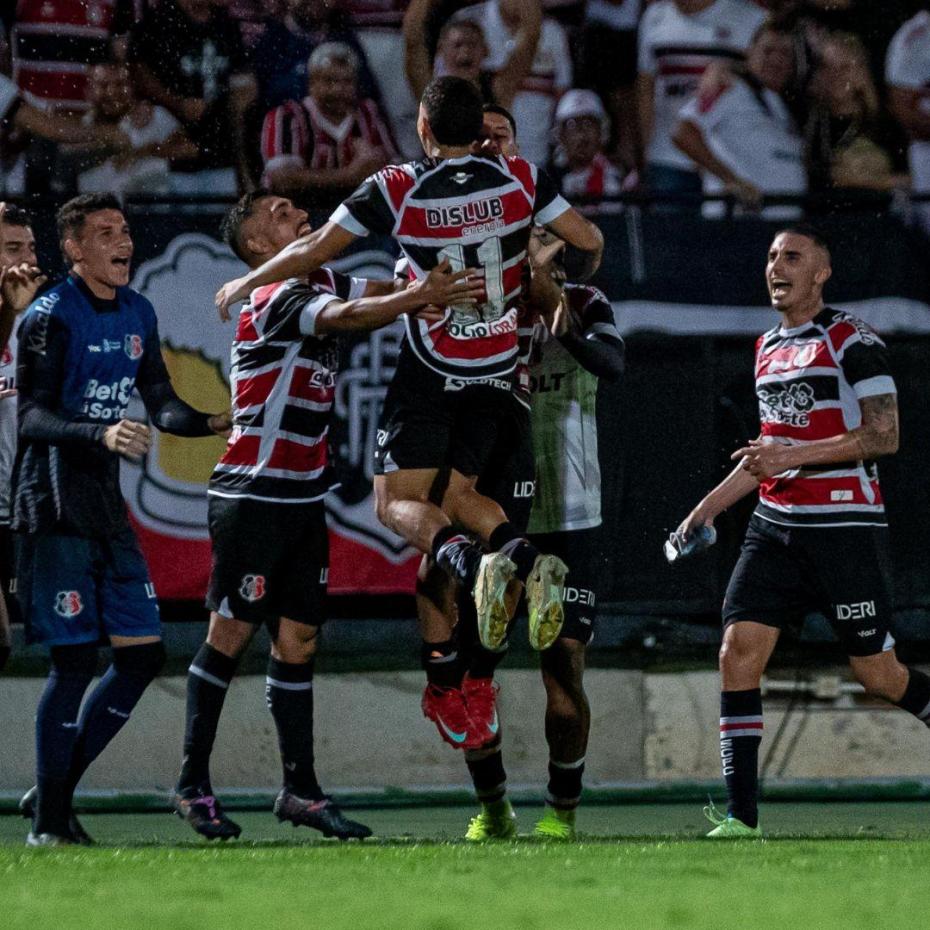 Gol de Geovany (Santa 3x1 Ferroviário)