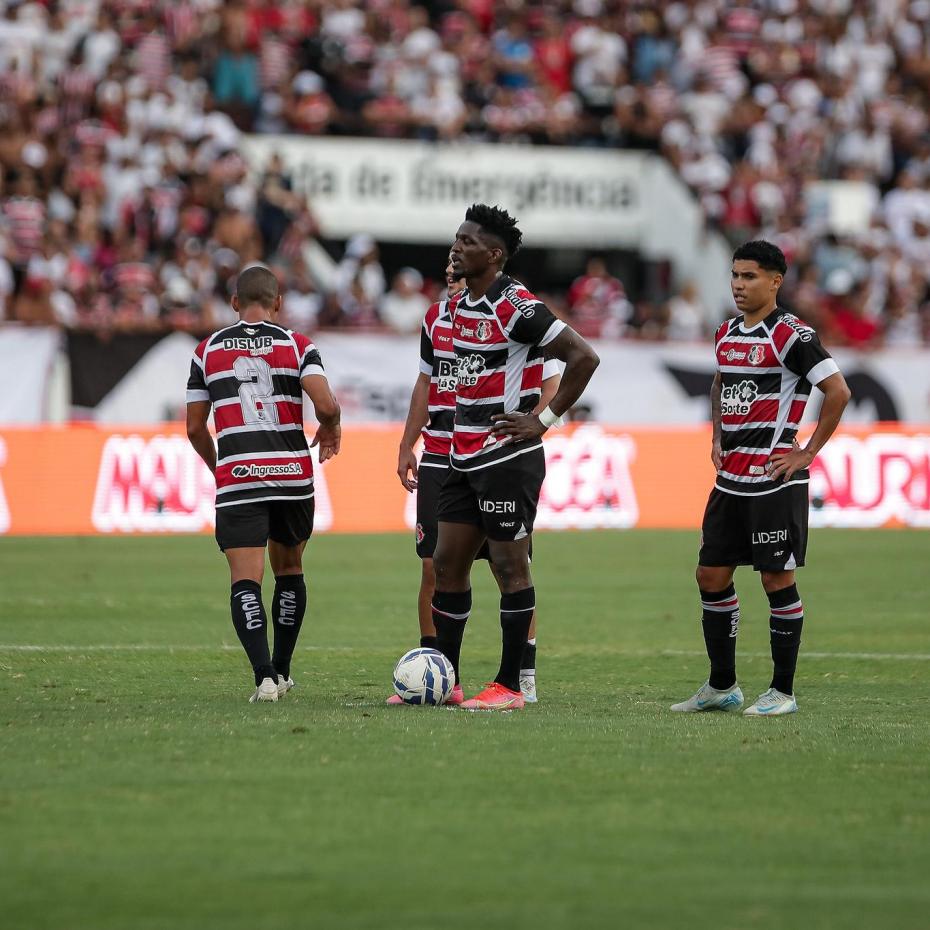 Santa Cruz enfrenta Sousa-PB para se manter na liderança
