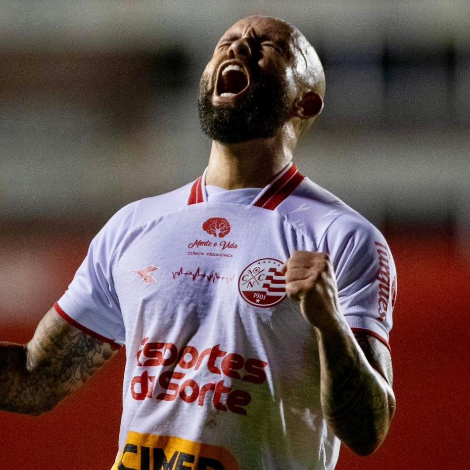 Náutico vence o Maringá nos Aflitos e se aproxima do G8 da Série C
