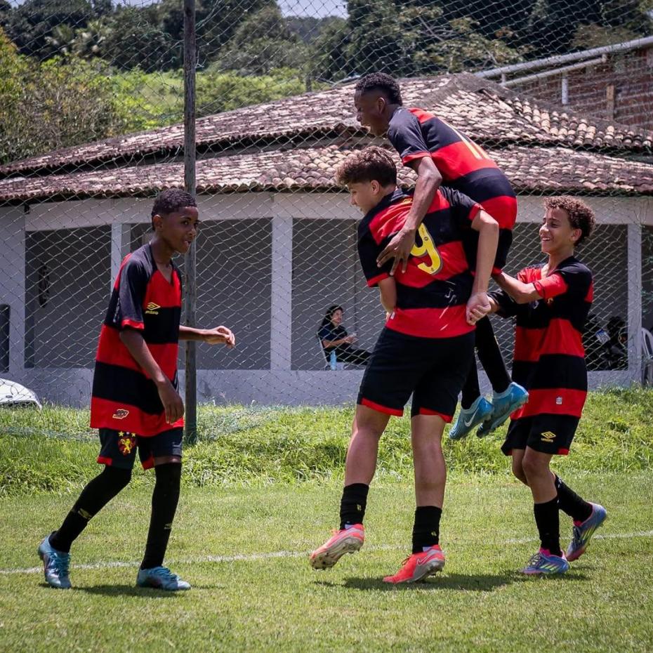 Pernambucano Sub13: duelo pela liderança do grupo A é destaque da 4ª rodada