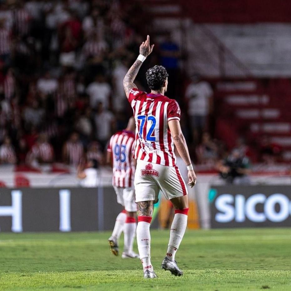 alt-text
