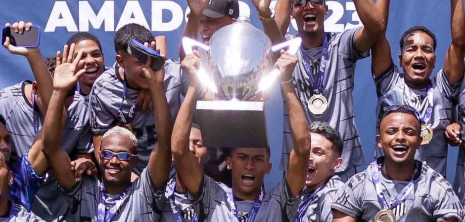 Santos vence Azulão e conquista título inédito no Pernambucano Amador Sub-19