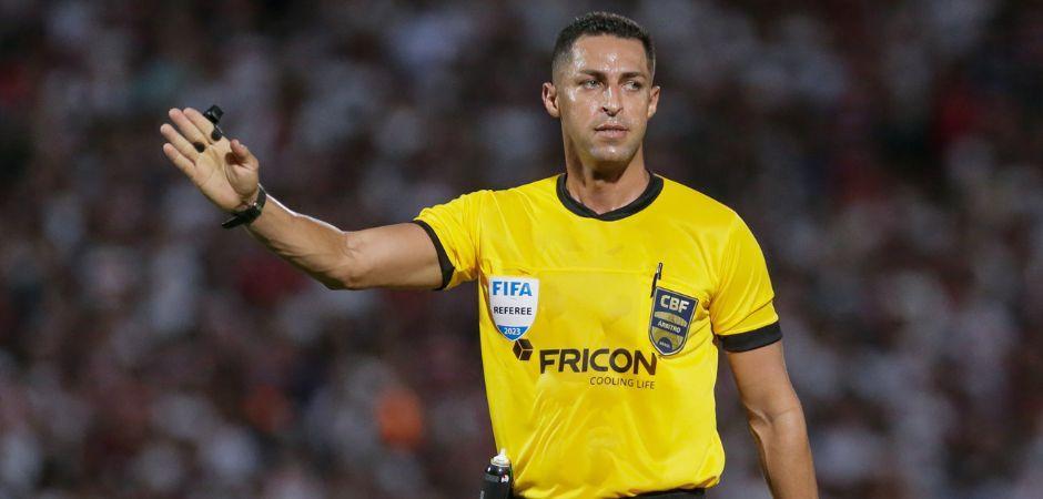 Rodrigo Pereira apita Sport x Náutico na Arena de Pernambuco