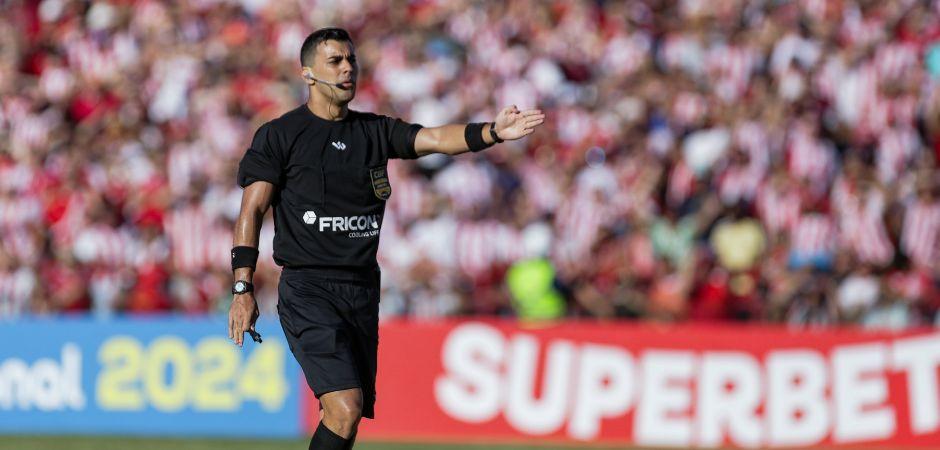 Arbitragem pernambucana em ação na 2ª rodada do Campeonato Brasileiro Série A
