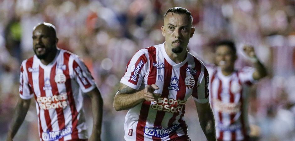 Náutico goleia o Remo nos Aflitos e se aproxima do G8 da Série C