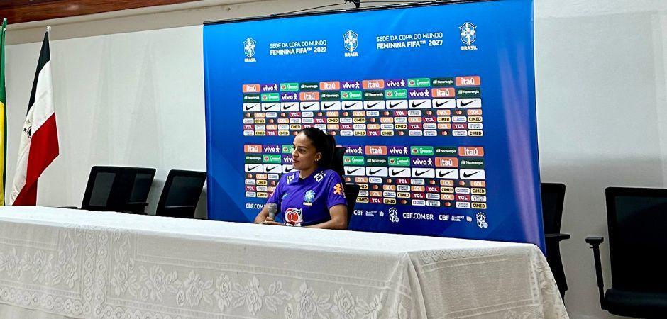 Seleção Brasileira Feminina treina pela primeira vez no Recife