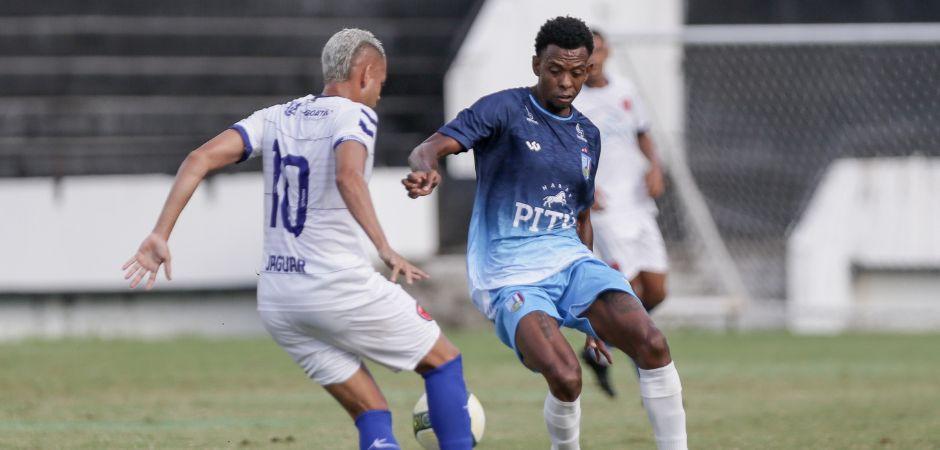 Em situações opostas na tabela, Atlético-PE e Vitória se enfrentam