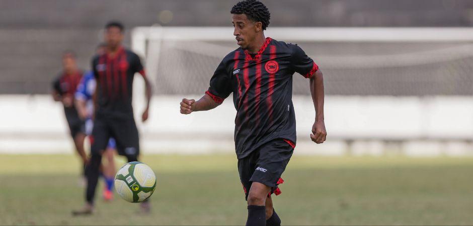 Íbis e Vera Cruz medem forças no Arruda