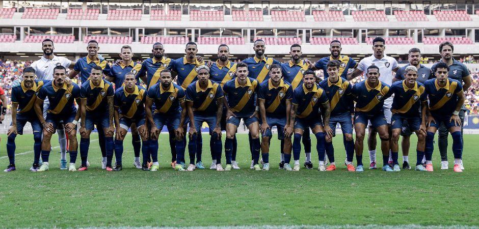 Retrô conquista acesso inédito à Série C do Campeonato Brasileiro