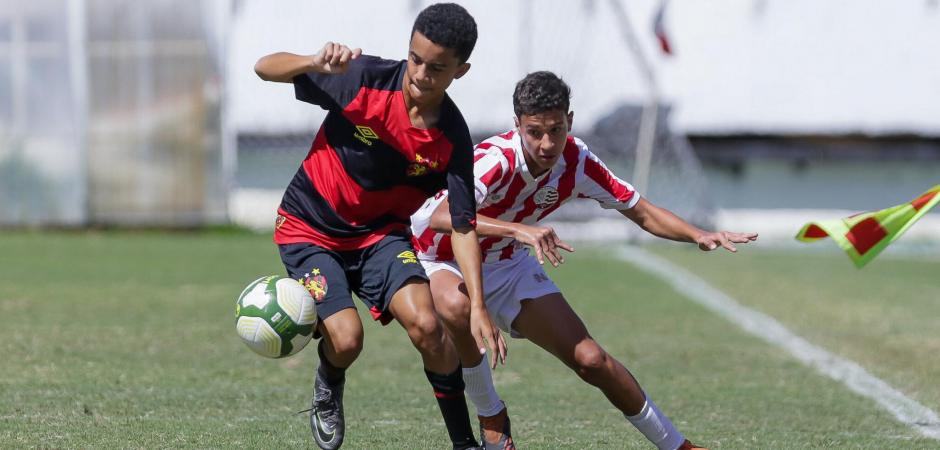 Sport sai na frente com vitória sobre o Náutico no jogo de ida da semifinal do Pernambucano Sub13