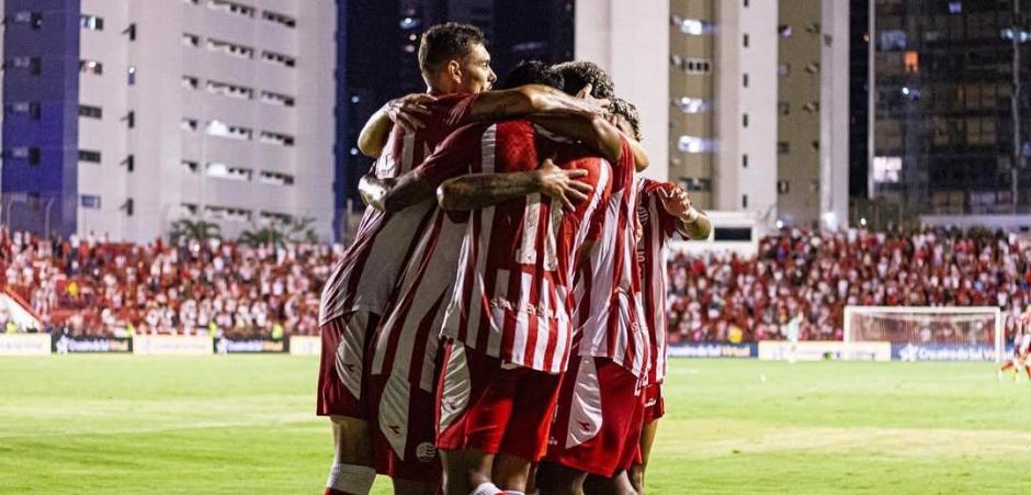 Náutico vence o América-RN e assume vice-liderança provisória na Copa do Nordeste