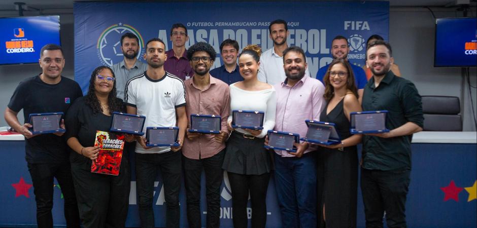 Mostra de TCC da FPF tem encerramento com homenagens a estudantes, professores e ao pesquisador Carlos Celso