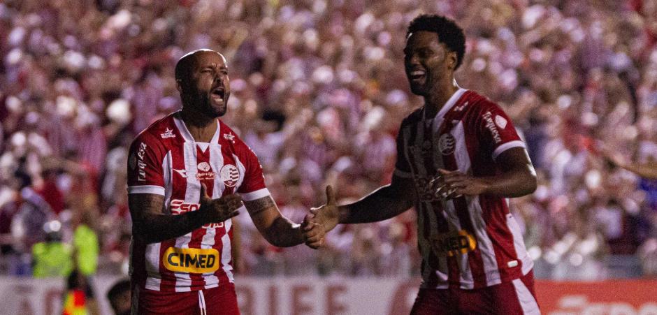 Náutico encara Londrina em confronto direto na Série C