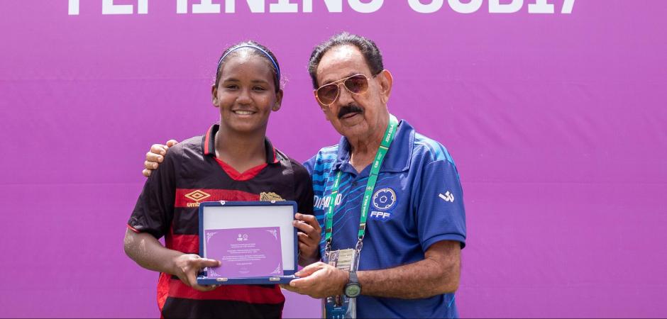 Samira, artilheira com 8 gols, é eleita Atleta Revelação do Campeonato Pernambucano Feminino Sub17