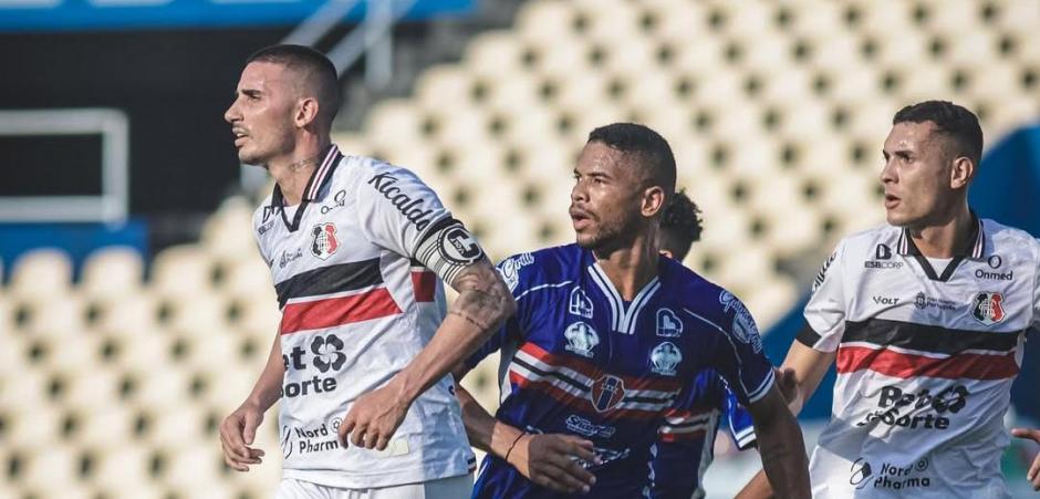 Santa Cruz vence o Maranhão fora de casa e larga na frente na semifinal da Série D