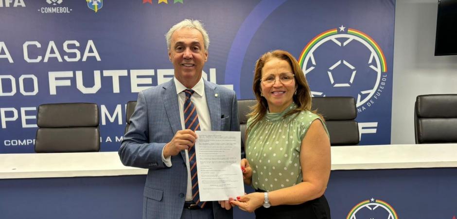 FPF e Vereadora Ana Lúcia se unem para ampliar combate à violência contra a mulher nos estádios 