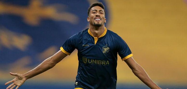 Na Arena de Pernambuco, Retrô bate o Santa Cruz por 1 a 0 e volta a vencer na competição