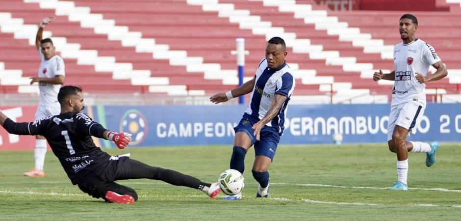 Retrô e Jaguar ficam no empate em 1 a 1 nos Aflitos