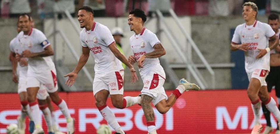 Náutico bate Santa Cruz e garante classificação às semifinais e para a Copa do Brasil