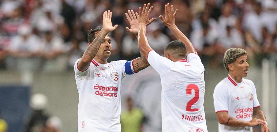 Náutico recebe o Retrô nos Aflitos em duelo da parte de cima da tabela do Pernambucano