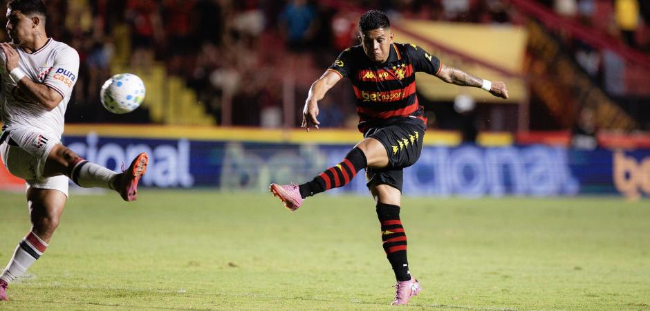 Sport vence nos pênaltis e avança à quarta fase da Copa do Brasil