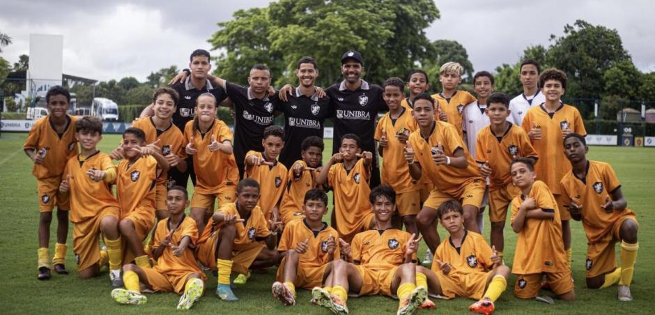 Copa Pernambuco Sub13: Retrô e Náutico goleiam e seguem na liderança das chaves