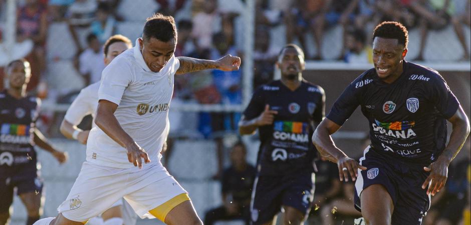 Retrô e Decisão duelam na Arena de Pernambuco de olho no G4