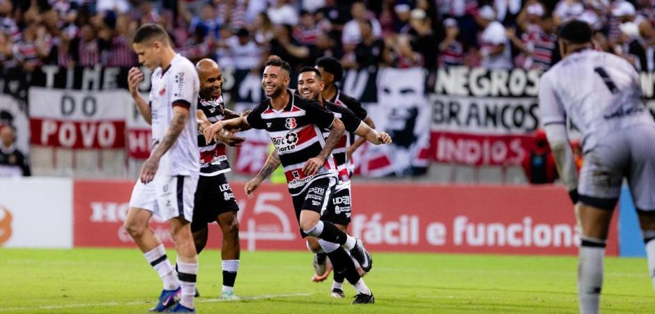 Santa Cruz vence Ituano e se firma de vez no G8 da Série C