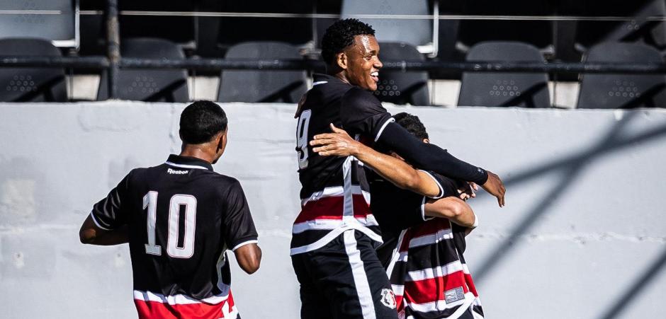 Santa Cruz visita o Bahia em busca da liderança no Nordestão Sub20
