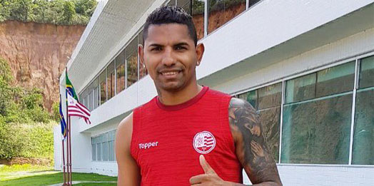 Náutico contrata o volante Régis