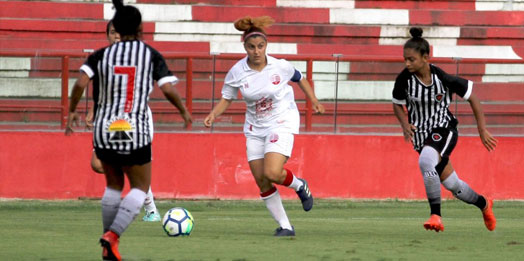 Time feminino do Náutico enfrenta o Canindé-SE, no Ademir Cunha