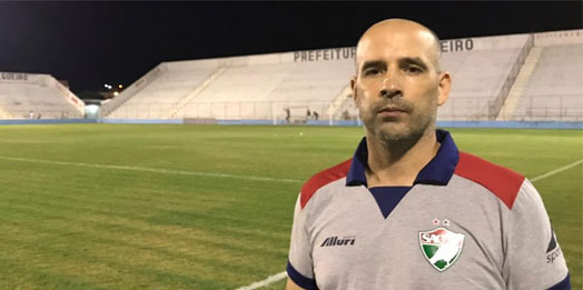 De olho na liderança do Grupo A8, Salgueiro duela com o Sergipe
