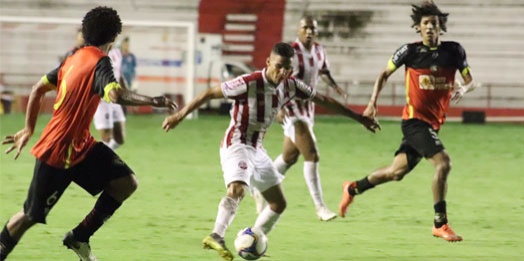 Náutico cede empate ao Globo-RN nos Aflitos