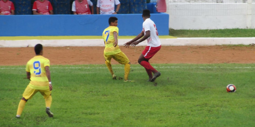 Decisão vence Centro Limoeirense no estádio Arthur Tavares