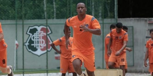Tinga quer Santa Cruz buscando evoluir, independente de resultado
