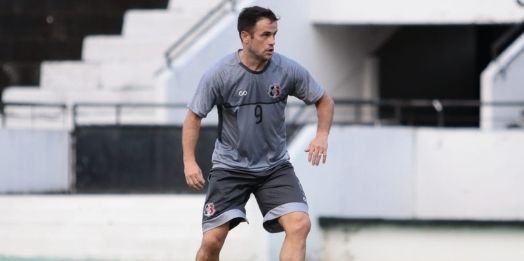 Pipico e Célio Santos devem reforçar Santa Cruz ante Ferroviário