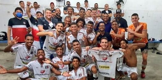 Com um a menos, Santa goleia Jacyobá e se classifica às quartas