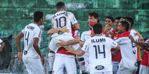 Santa marca no fim, bate Ceará e se classifica em 1º no grupo